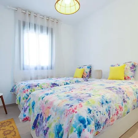Duplex With Ocean Views, Pool, And 100m Away Estepona
