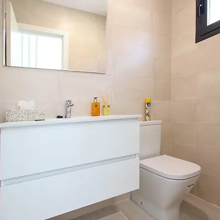 Duplex With Ocean Views, Pool, And 100m Away Lejlighed Estepona