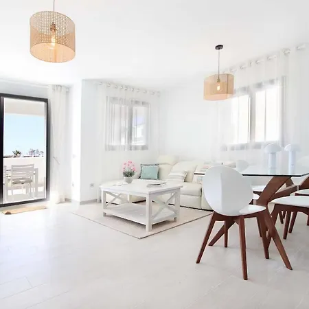 Duplex With Ocean Views, Pool, And 100m Away Estepona