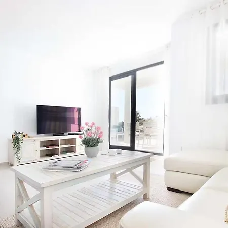 Lejlighed Duplex With Ocean Views, Pool, And 100m Away Estepona